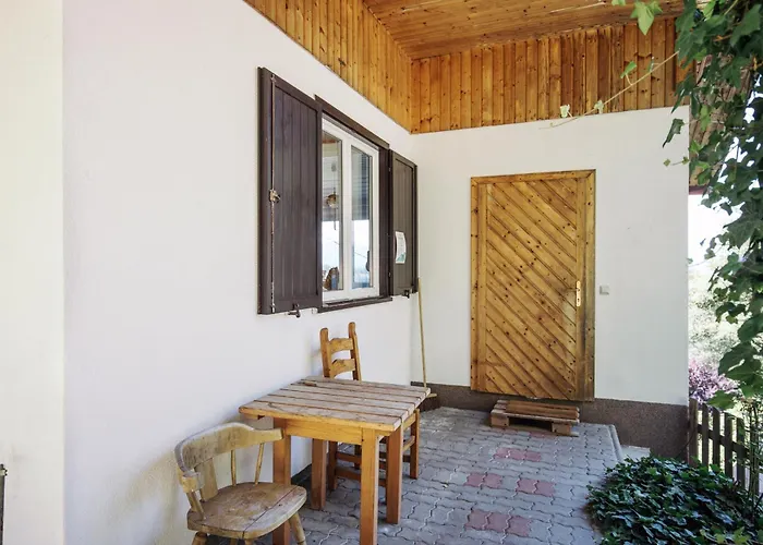 Minihaus In Den Bergen/ Small Mountain House