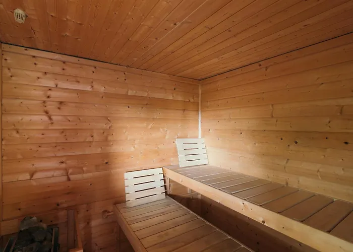 Minihaus In Den Bergen/ Small Mountain House