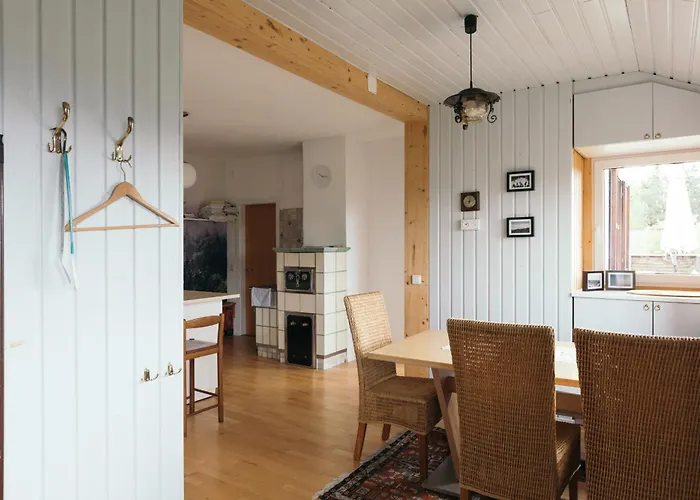 Minihaus In Den Bergen/ Small Mountain House